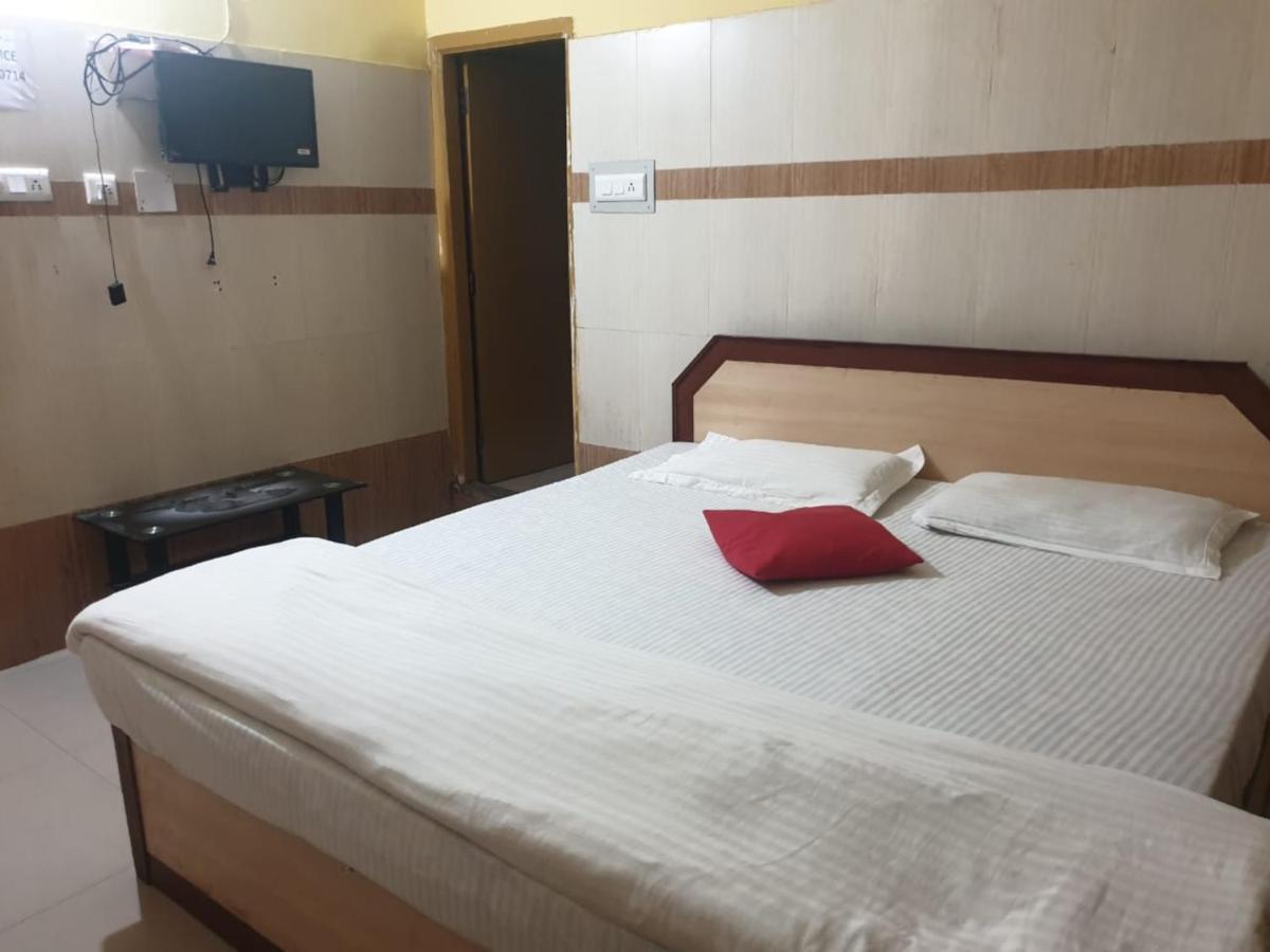 Goroomgo Star Inn Sea View بوري المظهر الخارجي الصورة