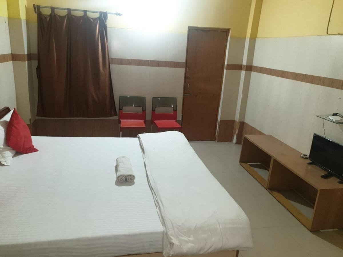 Goroomgo Star Inn Sea View بوري المظهر الخارجي الصورة